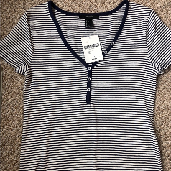 FOREVER 21 STRIPED TOP - Picture 2 of 3
